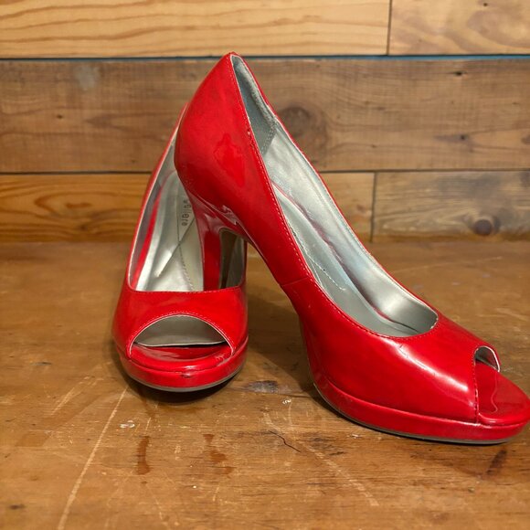 Andrew Geller Red Pumps Size 6 - Picture 1 of 6